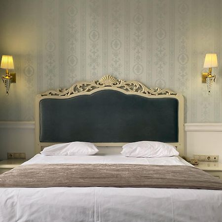 Royal Grand Hotel Kyiv Exterior photo