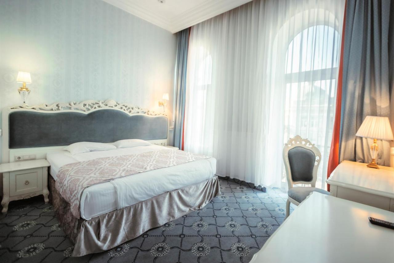 Royal Grand Hotel Kyiv Exterior photo
