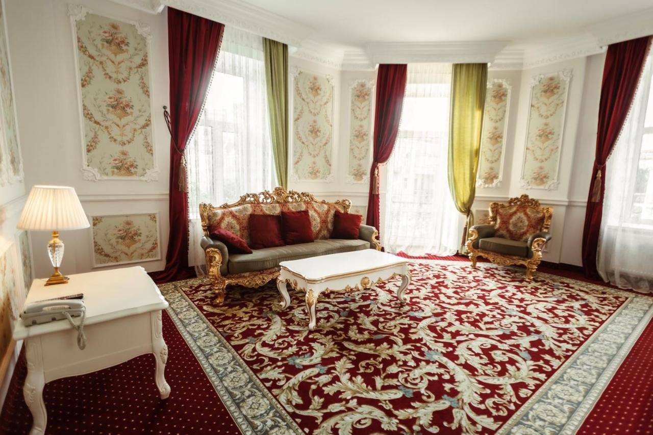 Royal Grand Hotel Kyiv Exterior photo