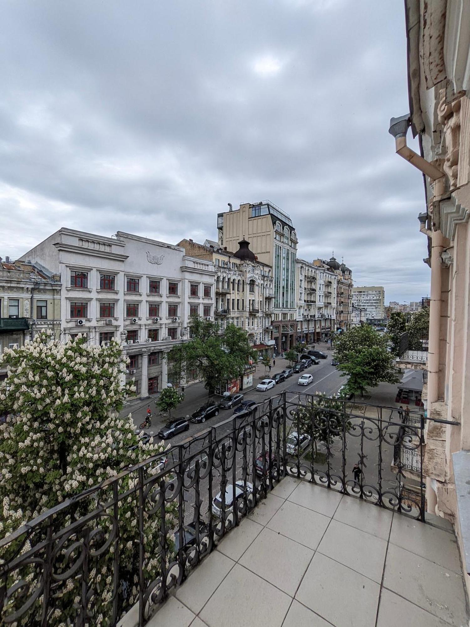 Royal Grand Hotel Kyiv Exterior photo
