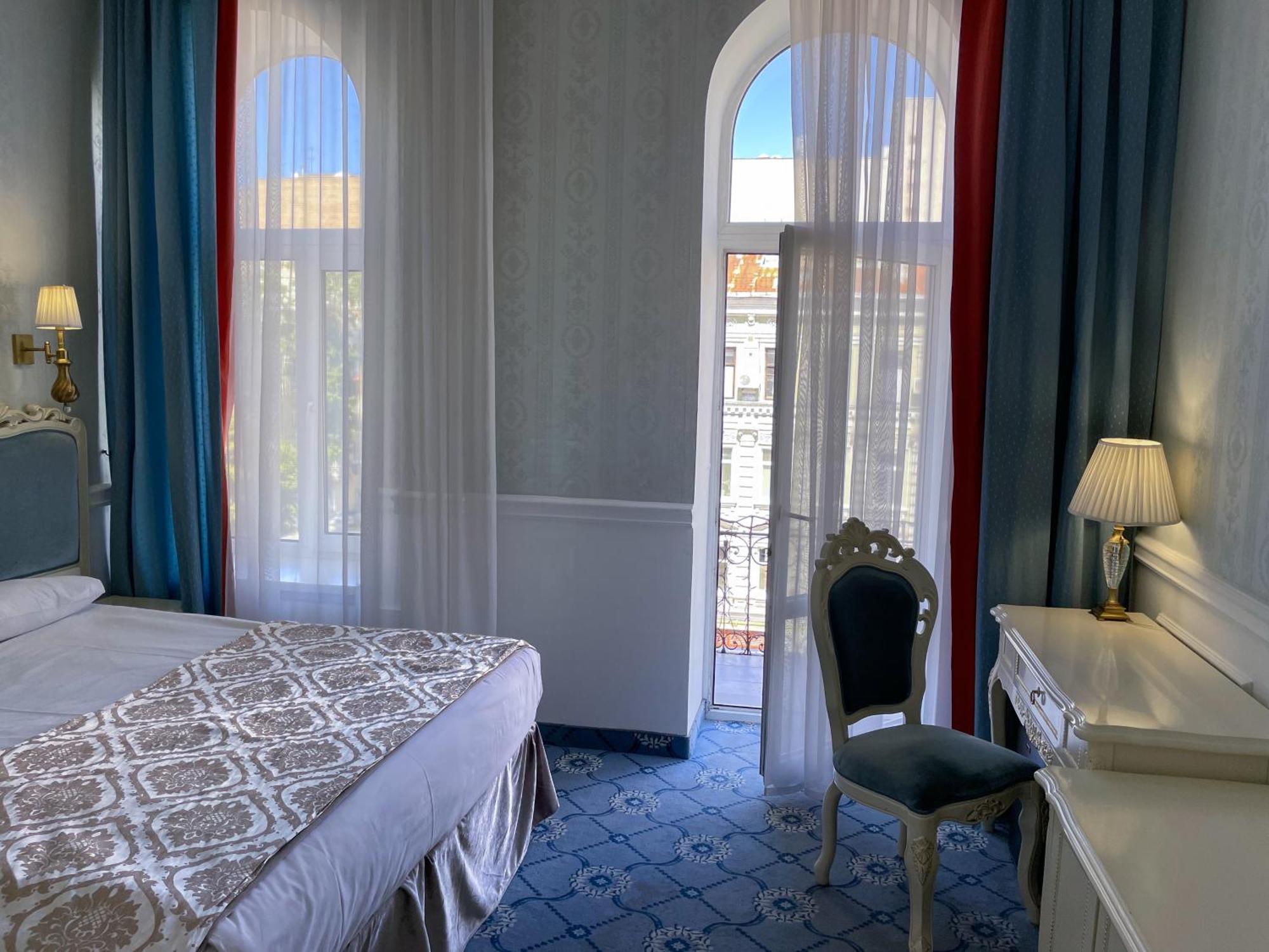 Royal Grand Hotel Kyiv Exterior photo