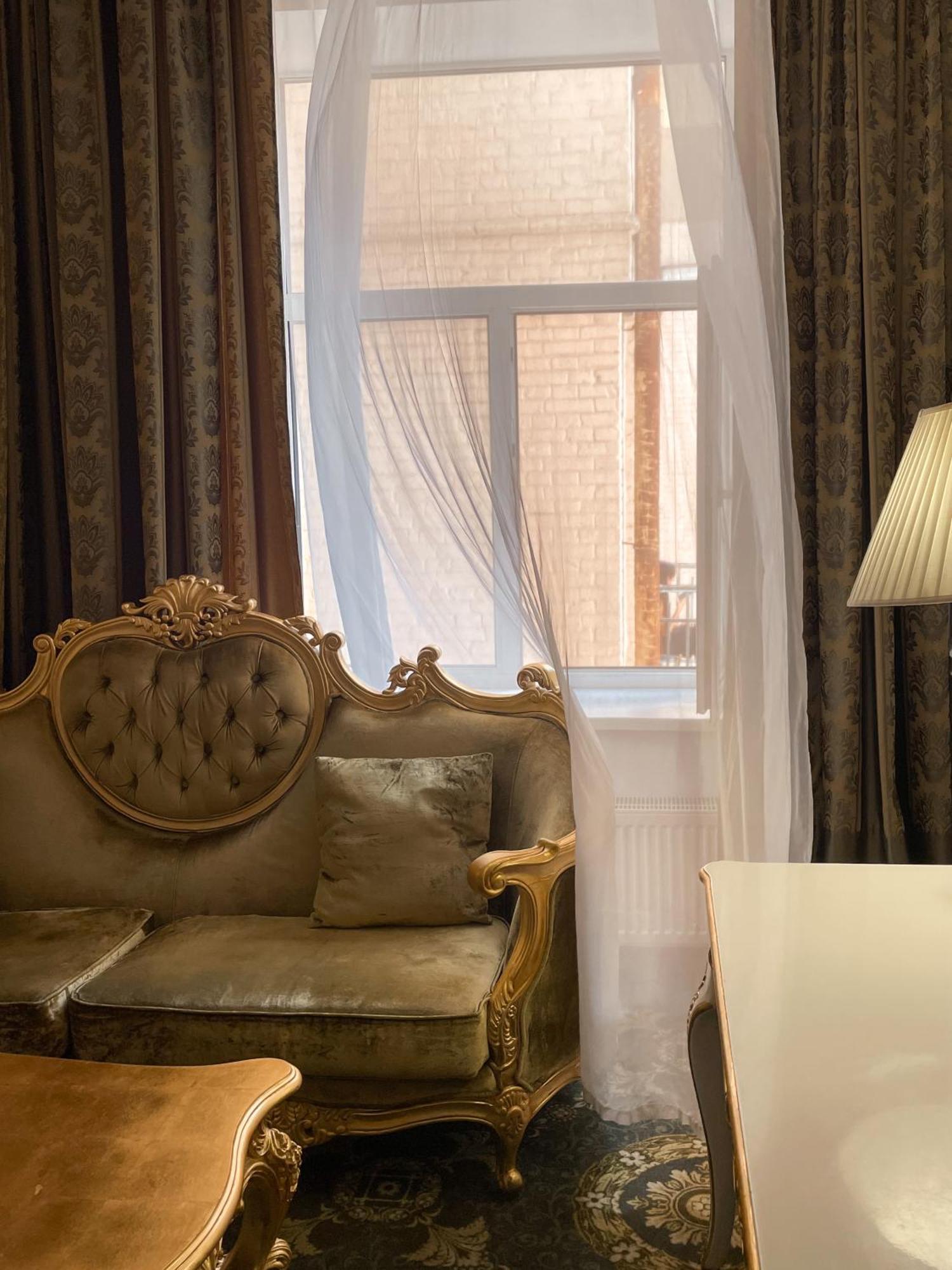 Royal Grand Hotel Kyiv Exterior photo
