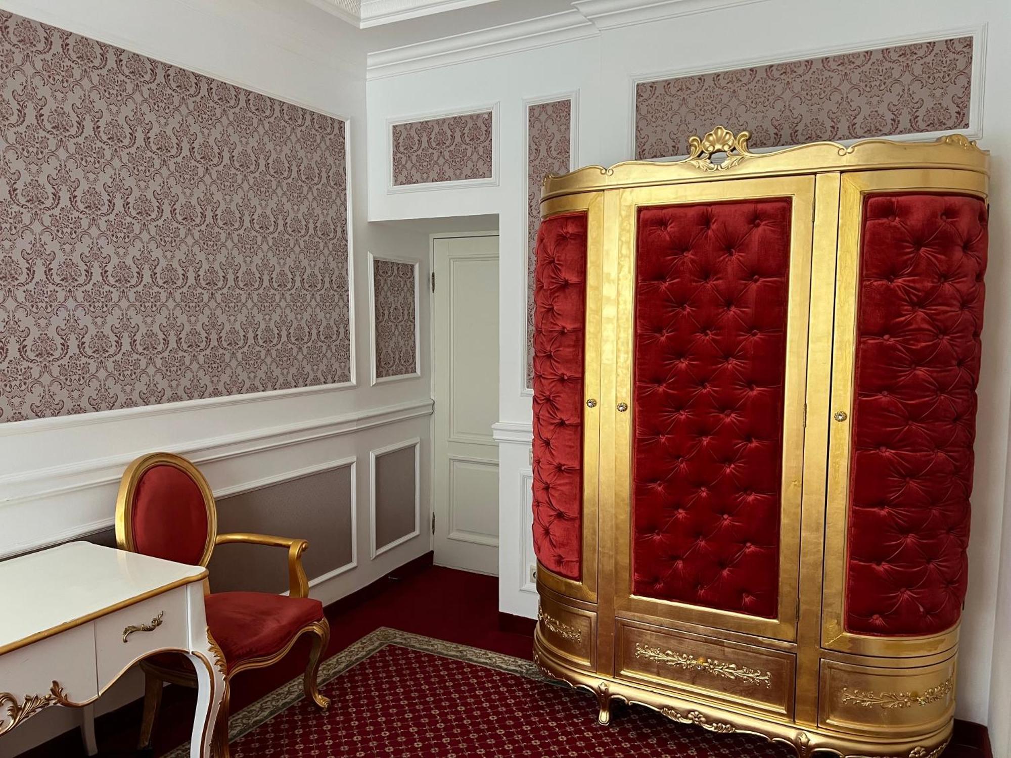 Royal Grand Hotel Kyiv Room photo