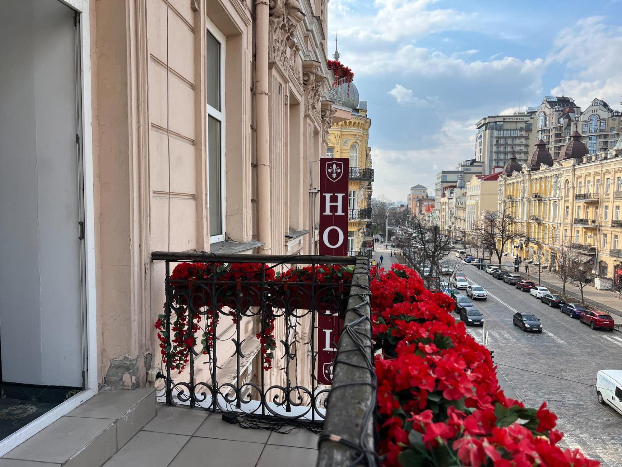 Royal Grand Hotel Kyiv Exterior photo